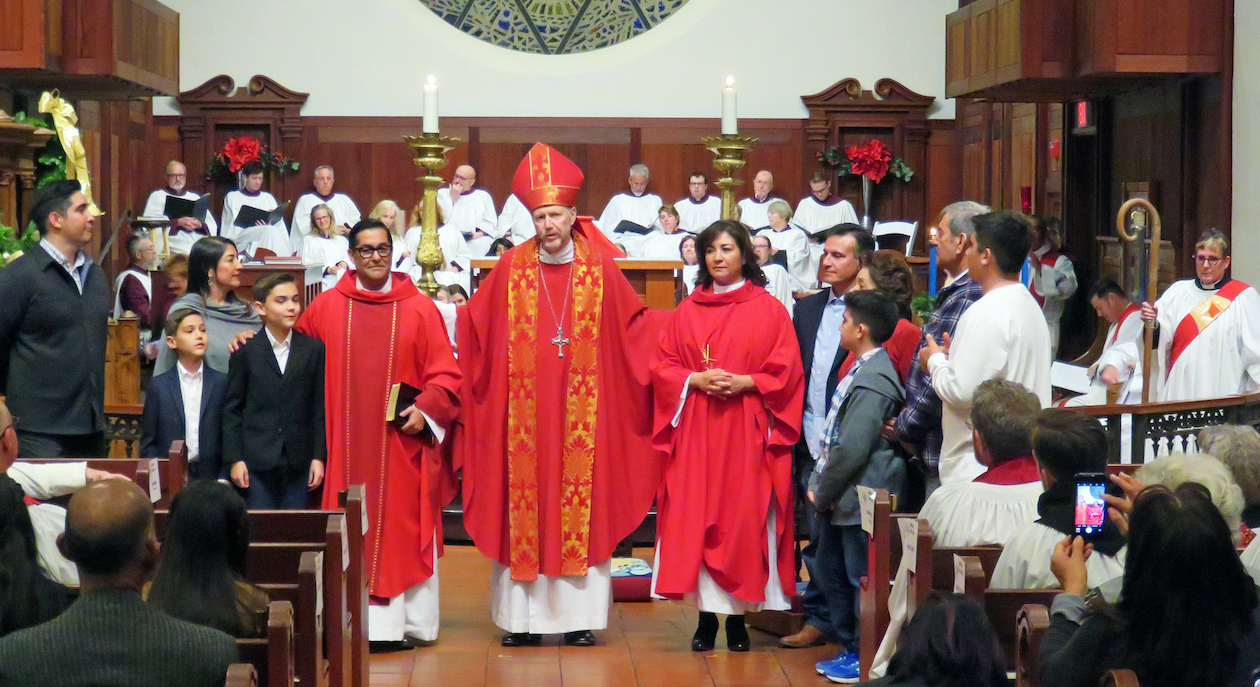 https://trinitycathedral.com/wp-content/uploads/2022/04/13-Ordination-David-Chavez-and-Susana-Santibanez.jpg